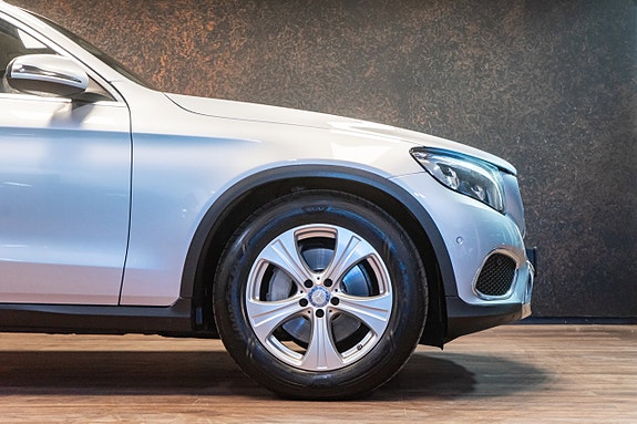 Mercedes-Benz GLC250 d 6 of 28