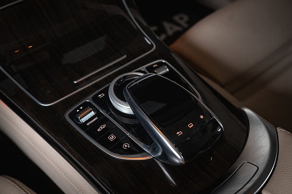 Mercedes-Benz GLC250 d 25 of 28