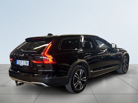 Volvo V90 Cross Country 6 of 22