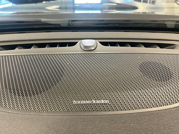 Volvo V90 Cross Country 19 of 22