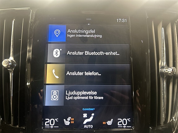 Volvo V90 Cross Country 15 of 22
