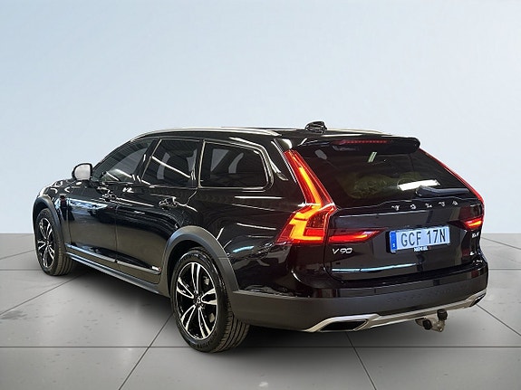 Volvo V90 Cross Country 5 of 5