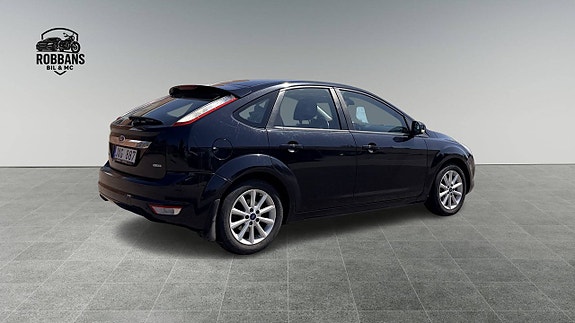 Ford Focus 5 of 5