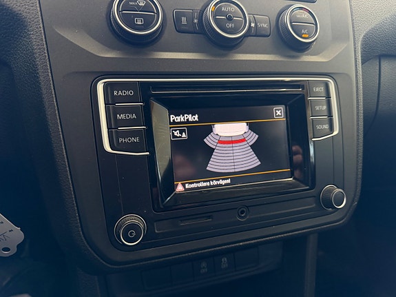 Volkswagen Caddy 12 of 30