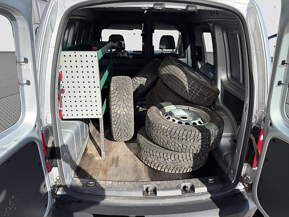 Volkswagen Caddy 27 of 30
