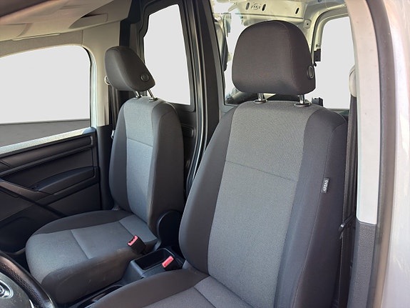 Volkswagen Caddy 19 of 30
