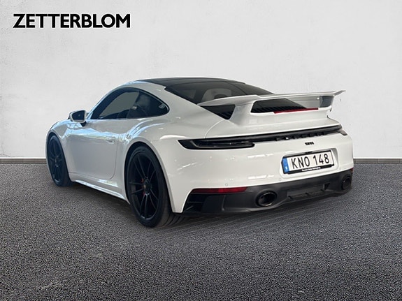 Porsche 911 Carrera 4 GTS 3 of 13