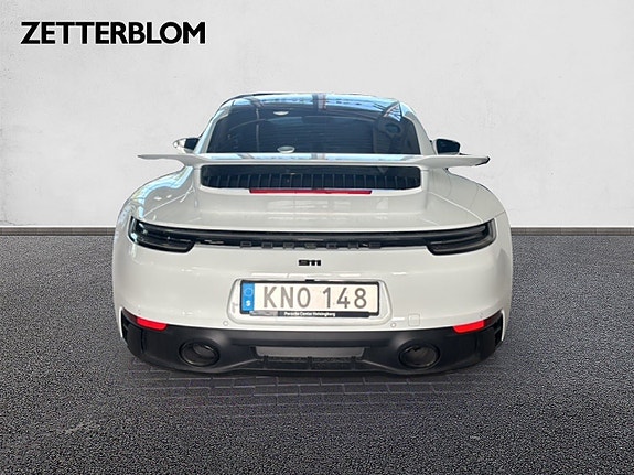 Porsche 911 Carrera 4 GTS 4 of 13
