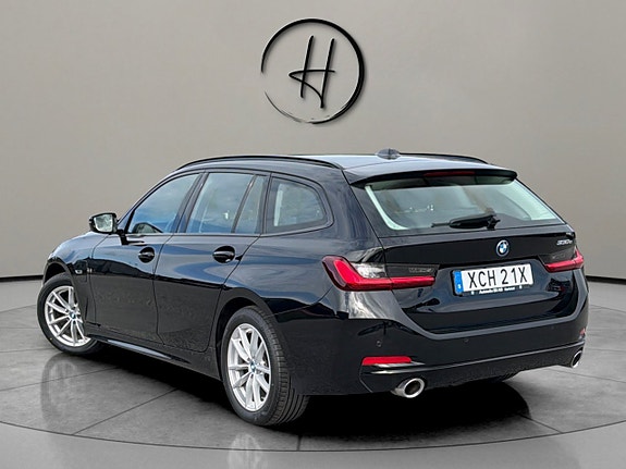 BMW 330e 5 of 30