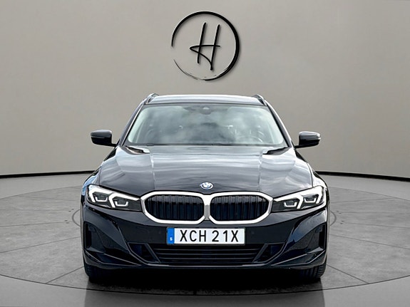 BMW 330e 3 of 5