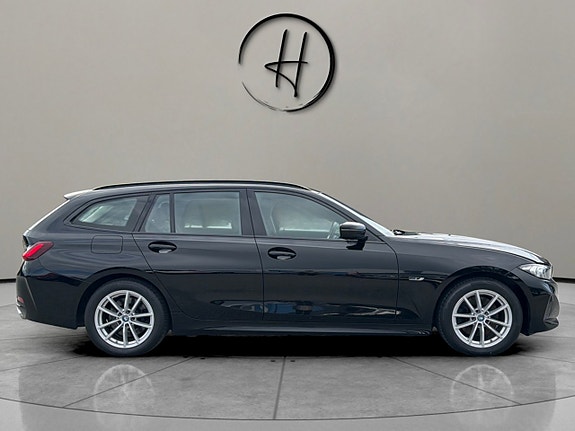 BMW 330e 7 of 30