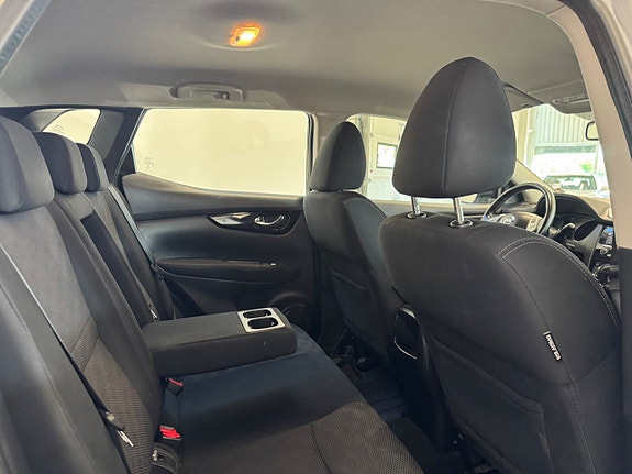 Nissan Qashqai 17 of 19