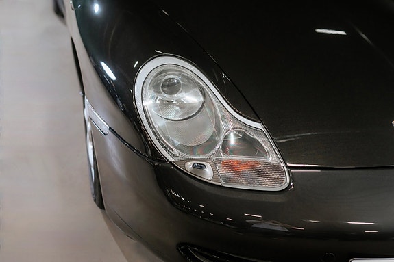 Porsche 911 Carrera 4 11 of 28