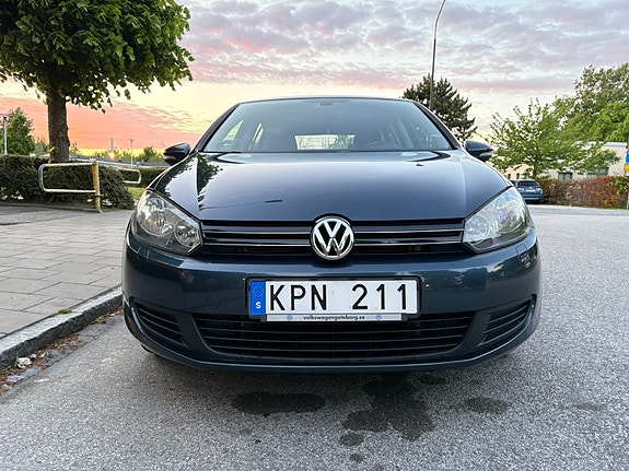 Volkswagen Golf VI 2 of 18