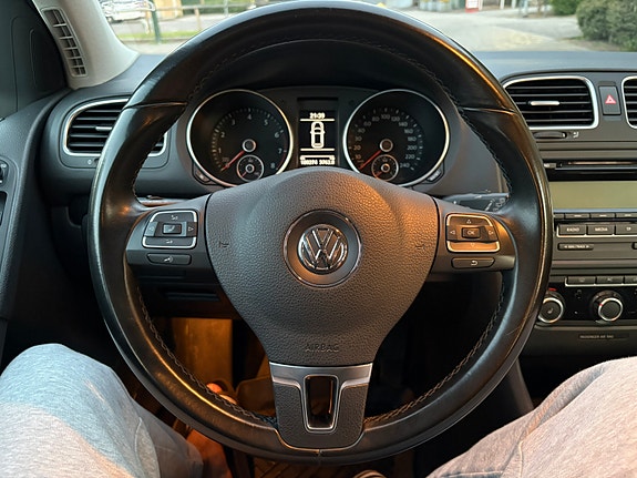 Volkswagen Golf VI 10 of 18