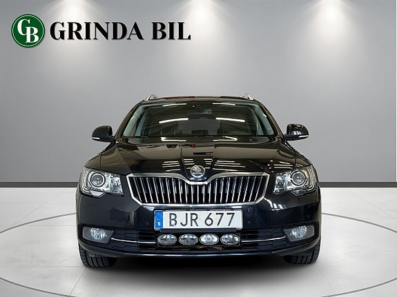 Skoda Superb 5 of 5