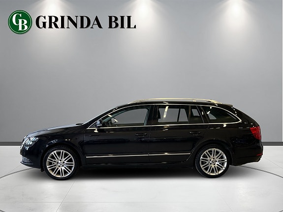 Skoda Superb 2 of 5