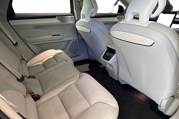 Volvo ES90 9 of 23