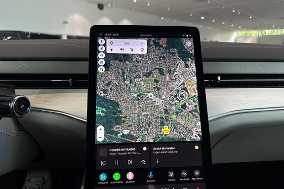 Volvo ES90 15 of 23