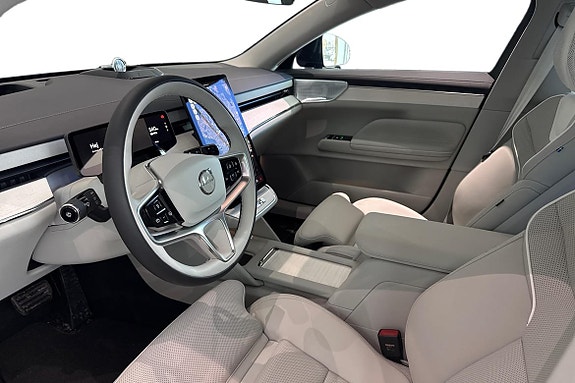 Volvo ES90 14 of 23