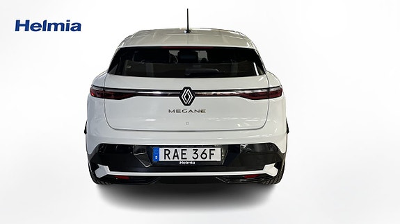 Renault Megane E-Tech 4 of 5