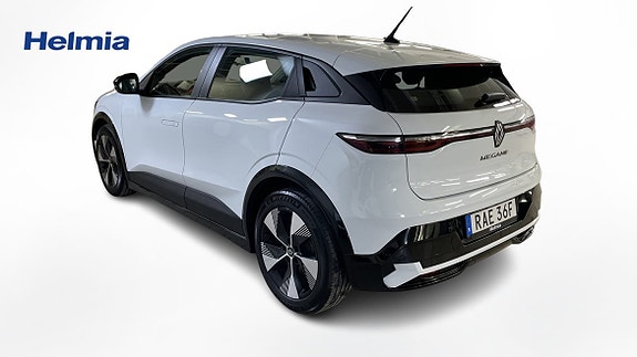 Renault Megane E-Tech 3 of 5