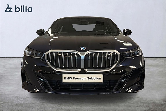 BMW i5 5 of 18