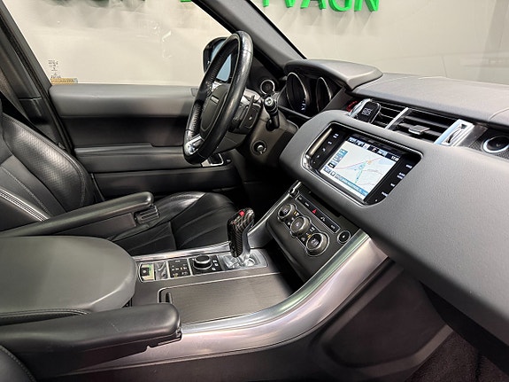 Land Rover Range Rover Sport 15 of 24