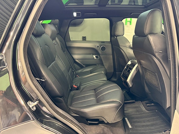 Land Rover Range Rover Sport 13 of 24
