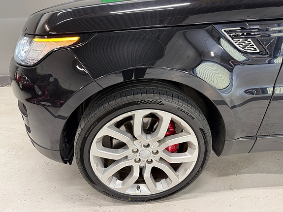 Land Rover Range Rover Sport 9 of 24