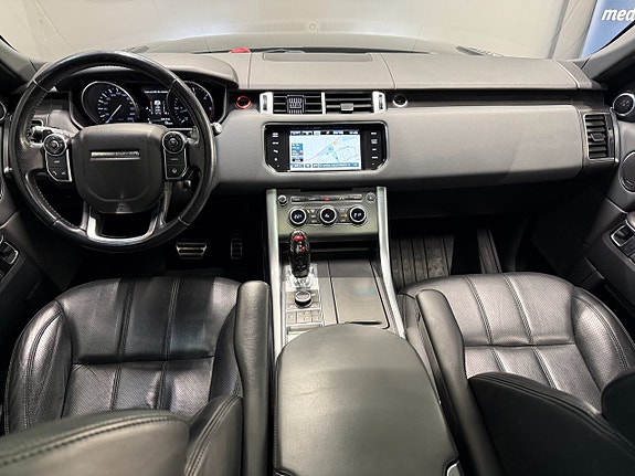 Land Rover Range Rover Sport 17 of 24