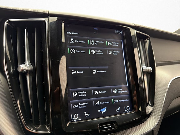 Volvo XC60 23 of 30