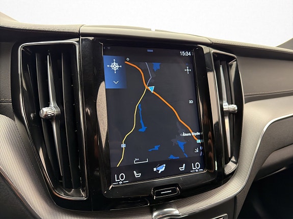 Volvo XC60 19 of 30