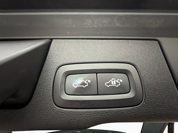 Volvo XC60 30 of 30