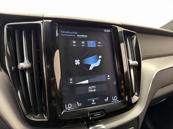 Volvo XC60 21 of 30