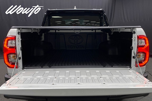 Toyota HiLux 26 of 26