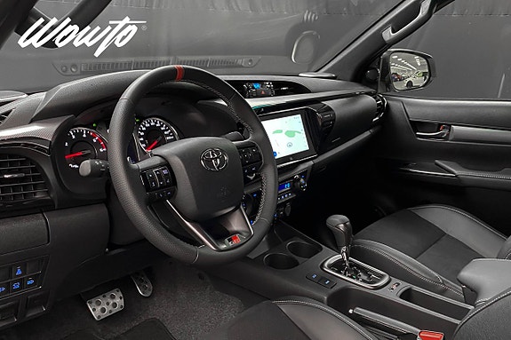 Toyota HiLux 8 of 26
