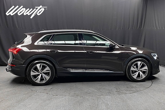 Audi Q8 3 of 24
