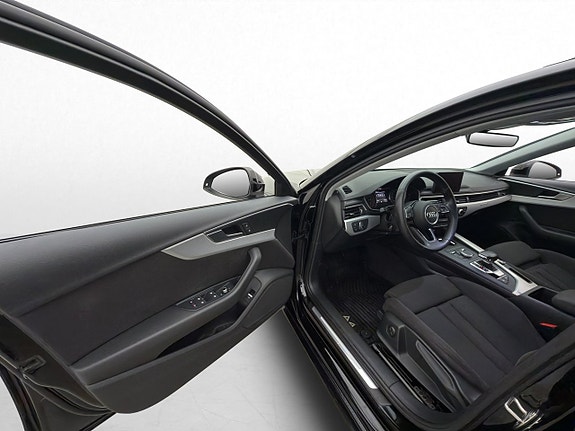 Audi A4 8 of 30