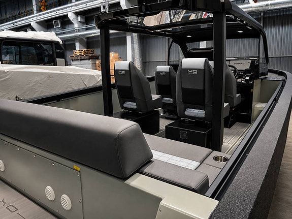 A8 DFNDR – robust aluminiumracer & militär känsla (SISTA EX) 8 of 10