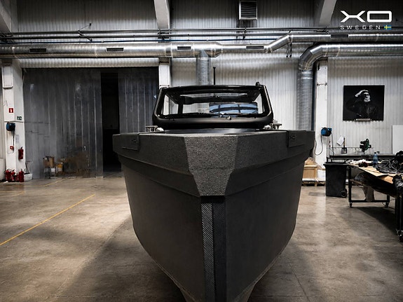 A8 DFNDR – robust aluminiumracer & militär känsla (SISTA EX) 2 of 10