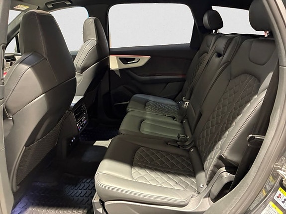 Audi Q7 17 of 19