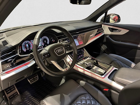Audi Q7 8 of 19
