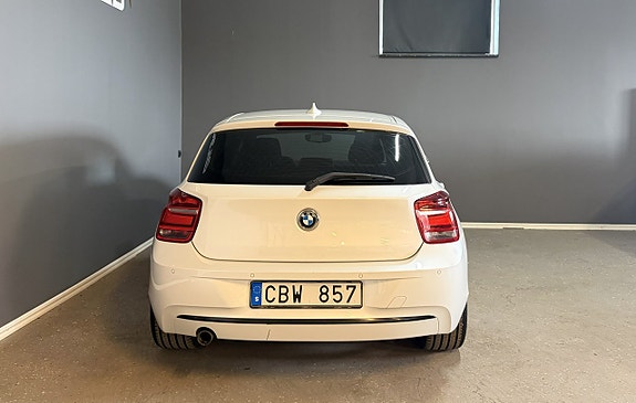BMW 116d 9 of 18