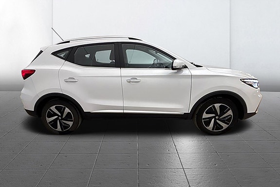 MG ZS 4 of 5
