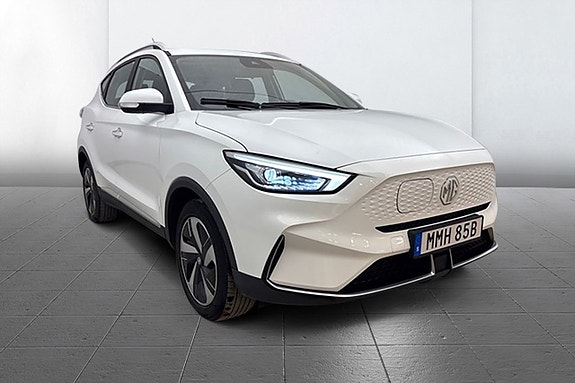 MG ZS 3 of 5