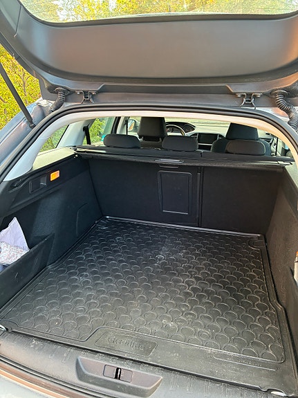 Peugeot 308 SW 4 of 7