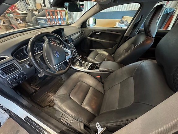 Volvo XC70 4 of 8