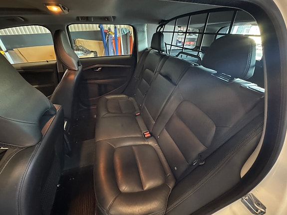 Volvo XC70 5 of 8