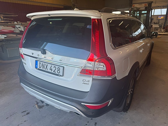 Volvo XC70 3 of 8